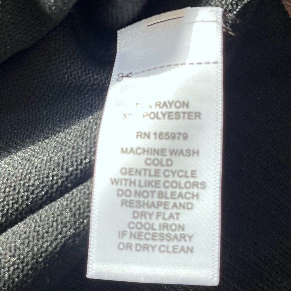 Cable & Gauge Black Front Pocket sweater, 3/4 Sleeve size Large - Picture 6 of 6
